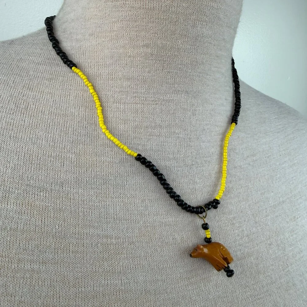 Wood Carved Bear Pendant Black & Yellow Seed Bead Necklace 21" - Picture 4 of 7
